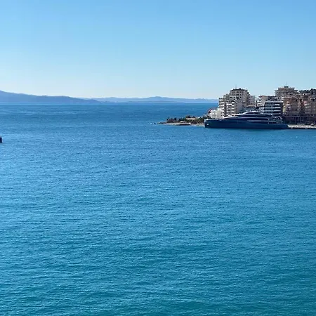 アパート Cava Sarandë